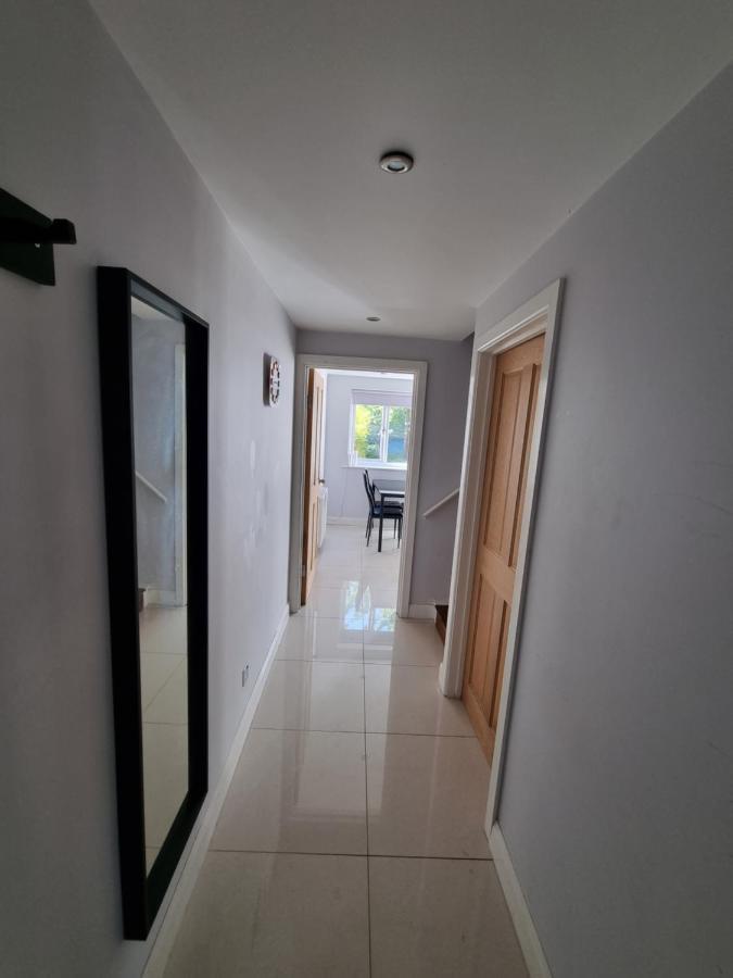 Single Room With En-Suite Shower Room In Zone 1 Londra Exterior foto